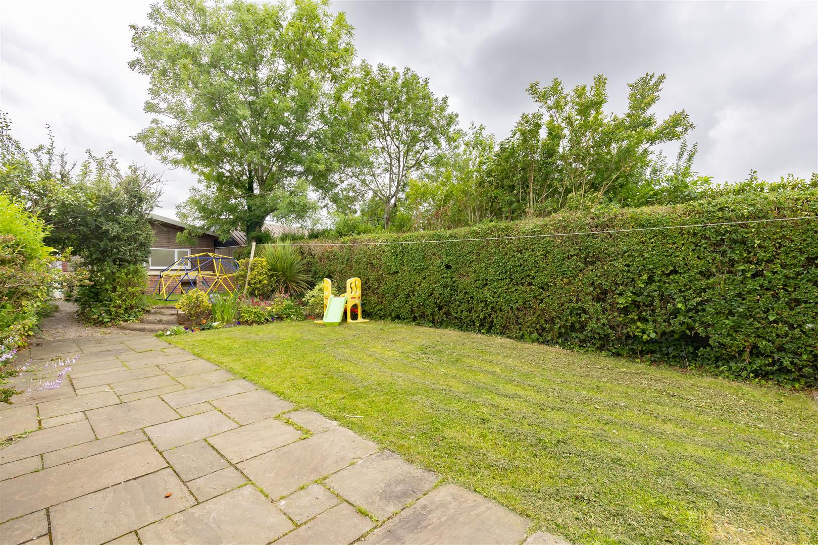3 bed property in Gill Lane, Preston
